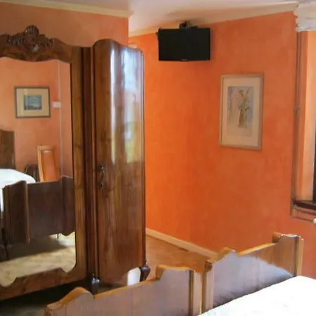 Couette-café D'orsaria And Wines Premariacco